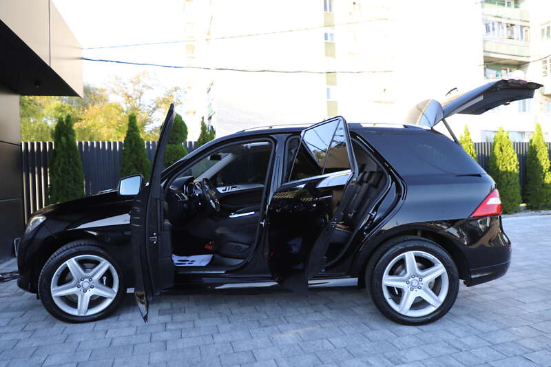 Позашляховик / Кросовер Mercedes-Benz M-Class 2015 в Дрогобичі фото 148 Позашляховик / Кросовер Mercedes-Benz M-Class 2015 в Дрогобичі