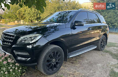 Внедорожник / Кроссовер Mercedes-Benz M-Class 2014 в 