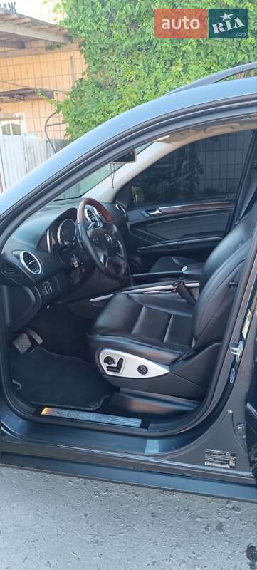 Внедорожник / Кроссовер Mercedes-Benz M-Class 2010 в Городковке