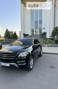 Внедорожник / Кроссовер Mercedes-Benz M-Class 2012 в Киеве