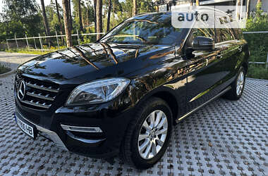 Внедорожник / Кроссовер Mercedes-Benz M-Class 2013 в Киеве