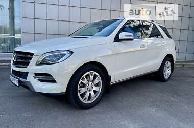 Внедорожник / Кроссовер Mercedes-Benz M-Class 2012 в Киеве