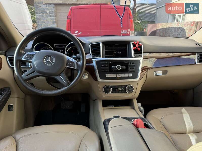 Внедорожник / Кроссовер Mercedes-Benz M-Class 2012 в Рожнятове