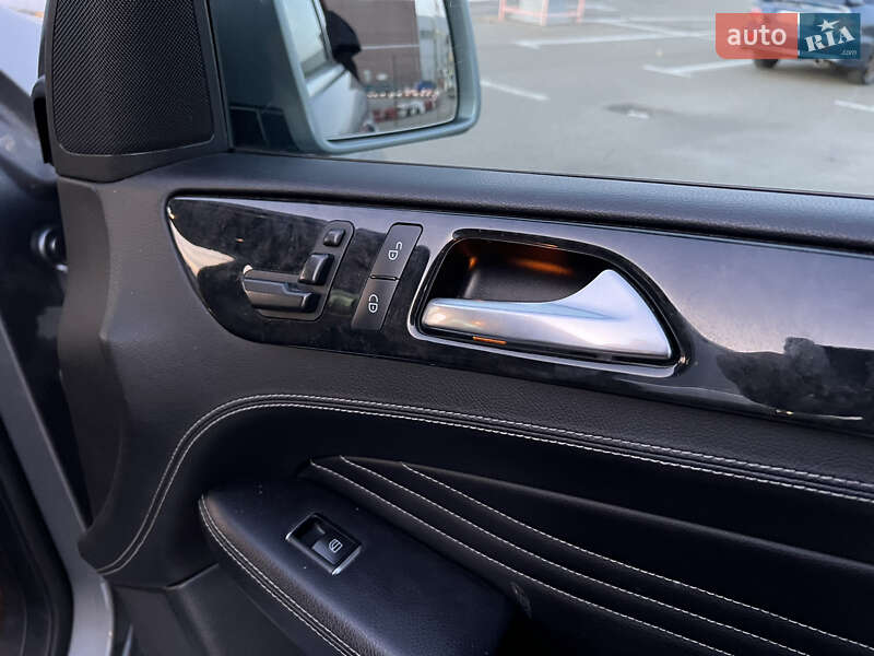 Внедорожник / Кроссовер Mercedes-Benz M-Class 2012 в Киеве