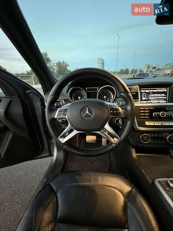 Внедорожник / Кроссовер Mercedes-Benz M-Class 2012 в Киеве