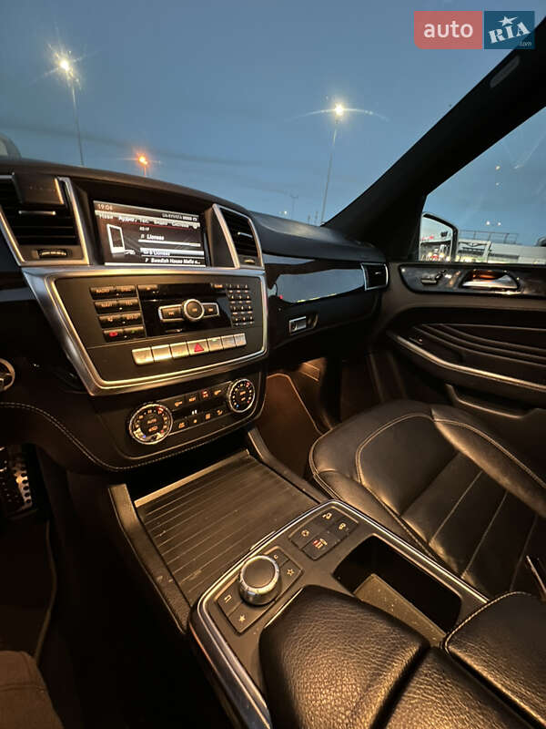 Внедорожник / Кроссовер Mercedes-Benz M-Class 2012 в Киеве