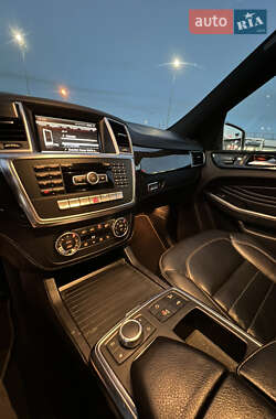Внедорожник / Кроссовер Mercedes-Benz M-Class 2012 в 