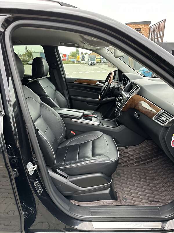 Внедорожник / Кроссовер Mercedes-Benz M-Class 2012 в Луцке