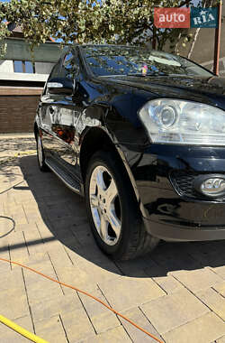 Внедорожник / Кроссовер Mercedes-Benz M-Class 2006 в 