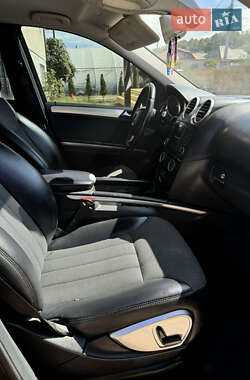 Внедорожник / Кроссовер Mercedes-Benz M-Class 2006 в 