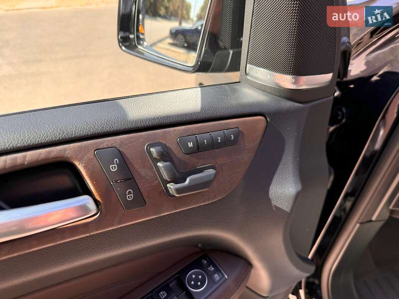 Внедорожник / Кроссовер Mercedes-Benz M-Class 2014 в Киеве