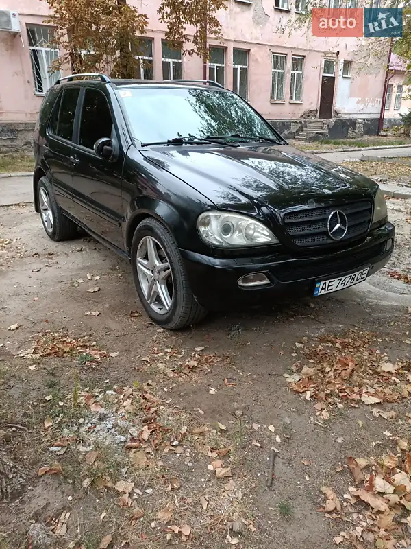 Mercedes-Benz M-Class