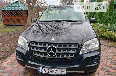 Внедорожник / Кроссовер Mercedes-Benz M-Class 2010 в Великой Багачке