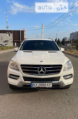 Позашляховик / Кросовер Mercedes-Benz M-Class 2011 в Харкові