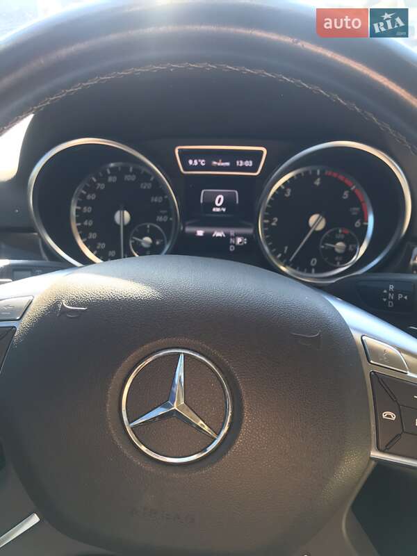Внедорожник / Кроссовер Mercedes-Benz M-Class 2013 в Калуше