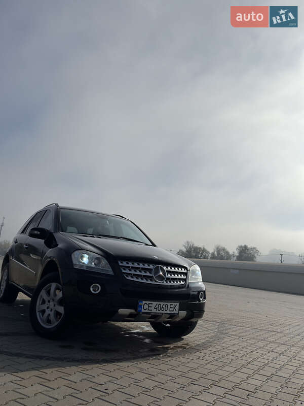 Внедорожник / Кроссовер Mercedes-Benz M-Class 2007 в Черновцах