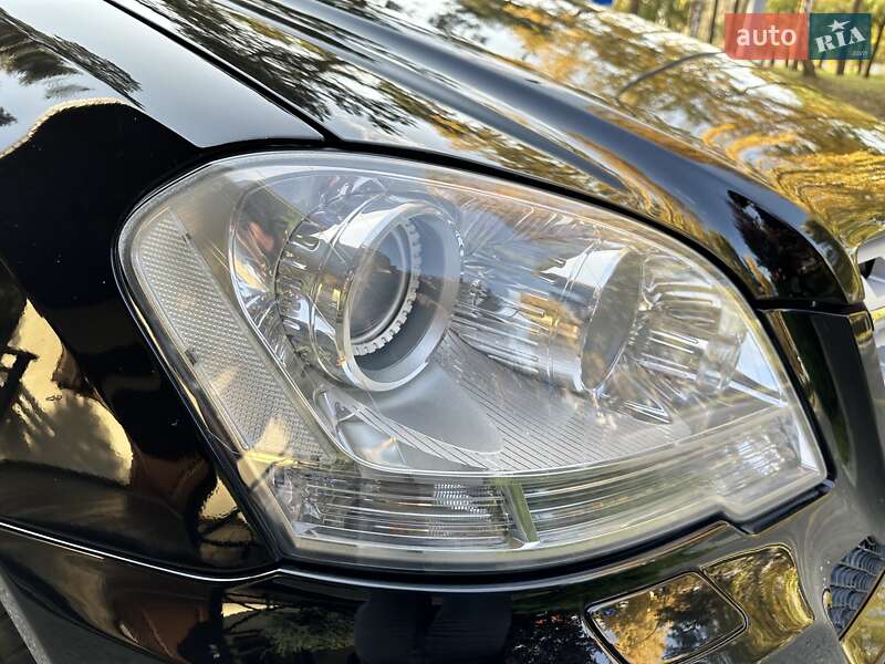 Внедорожник / Кроссовер Mercedes-Benz M-Class 2010 в Киеве
