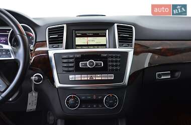 Внедорожник / Кроссовер Mercedes-Benz M-Class 2015 в 