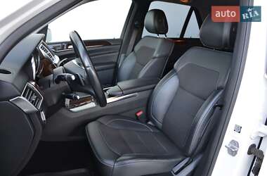 Внедорожник / Кроссовер Mercedes-Benz M-Class 2015 в 