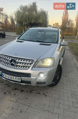 Внедорожник / Кроссовер Mercedes-Benz M-Class 2006 в Черновцах