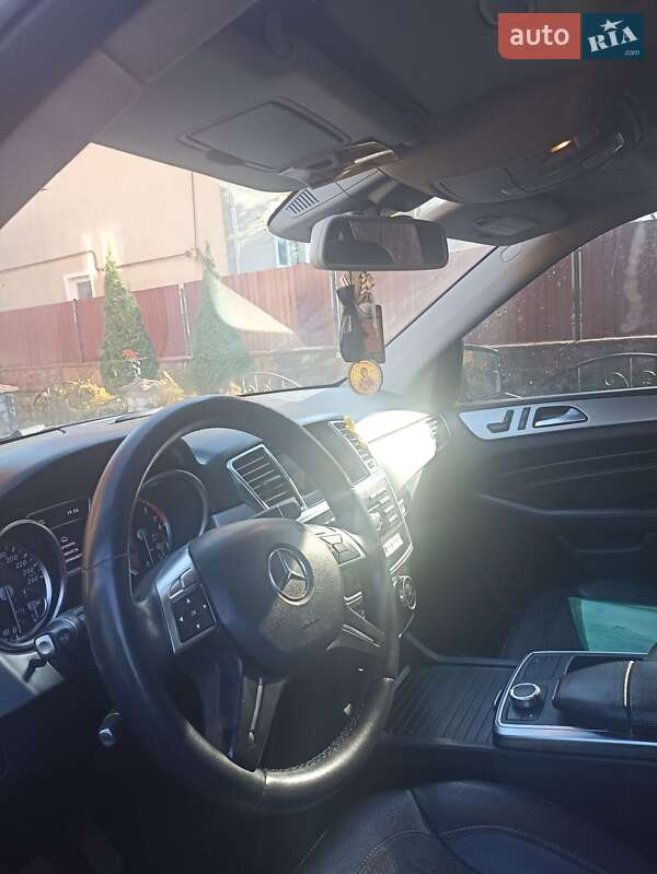 Внедорожник / Кроссовер Mercedes-Benz M-Class 2013 в Тернополе