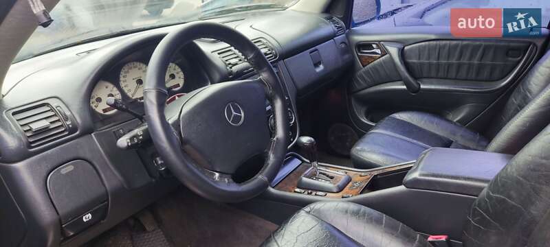 Внедорожник / Кроссовер Mercedes-Benz M-Class 2002 в Смеле