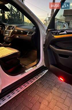 Внедорожник / Кроссовер Mercedes-Benz M-Class 2014 в 
