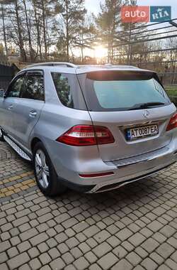 Внедорожник / Кроссовер Mercedes-Benz M-Class 2011 в 