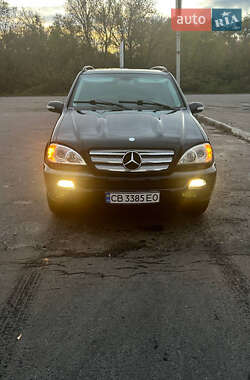 Внедорожник / Кроссовер Mercedes-Benz M-Class 2005 в 