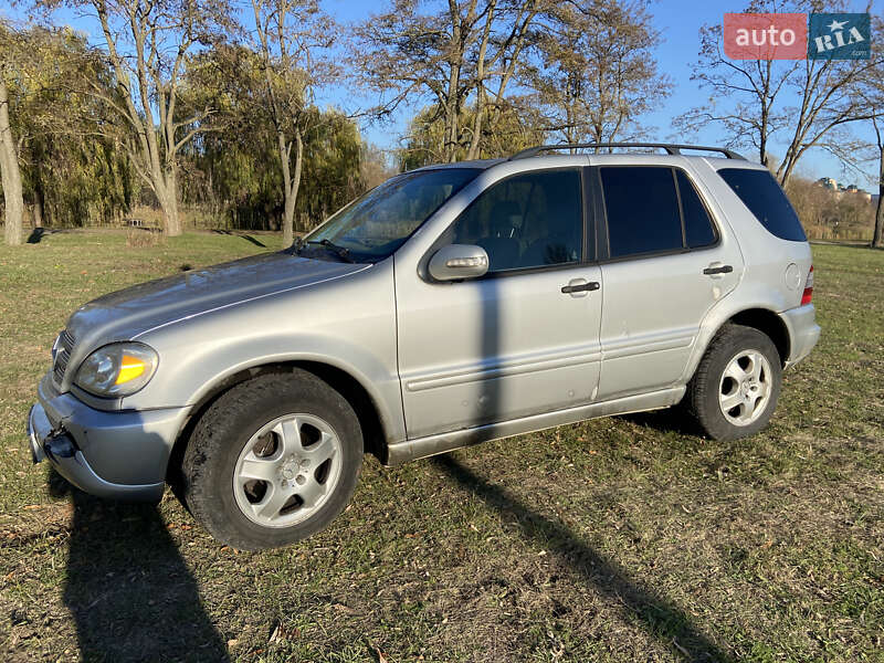 Внедорожник / Кроссовер Mercedes-Benz M-Class 2003 в Белой Церкви