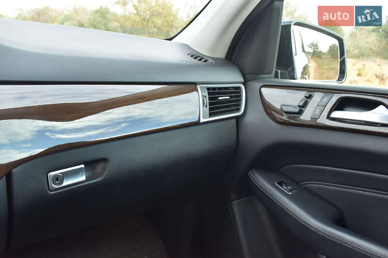 Внедорожник / Кроссовер Mercedes-Benz M-Class 2014 в Херсоне фото 11 Внедорожник / Кроссовер Mercedes-Benz M-Class 2014 в Херсоне