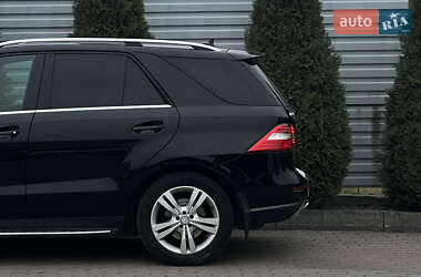 Внедорожник / Кроссовер Mercedes-Benz M-Class 2013 в 