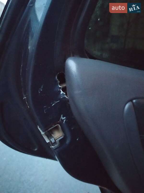 Позашляховик / Кросовер Mercedes-Benz M-Class 2002 в Києві