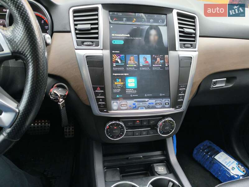 Внедорожник / Кроссовер Mercedes-Benz M-Class 2013 в Киеве