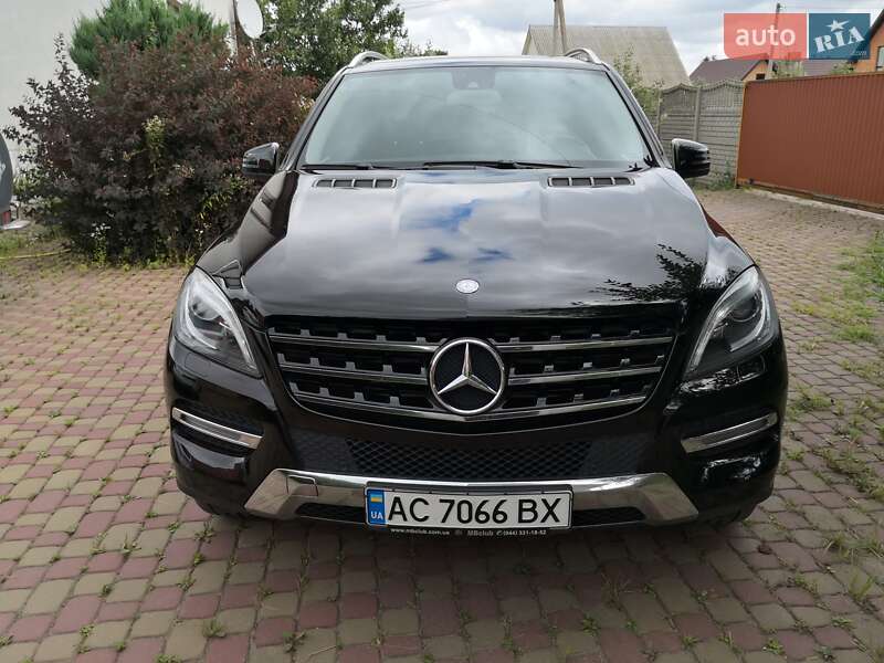Внедорожник / Кроссовер Mercedes-Benz M-Class 2013 в Луцке