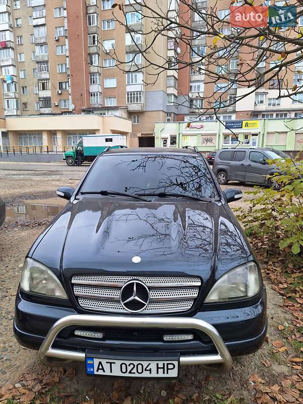 Внедорожник / Кроссовер Mercedes-Benz M-Class 2001 в Ивано-Франковске