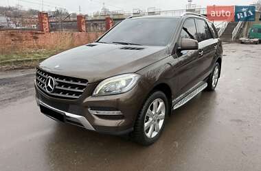 Позашляховик / Кросовер Mercedes-Benz M-Class 2012 в Харкові