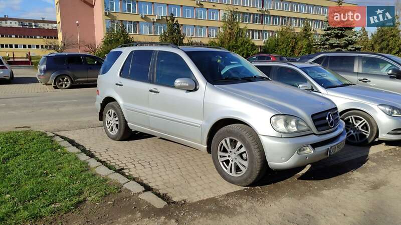 Внедорожник / Кроссовер Mercedes-Benz M-Class 2002 в Ужгороде
