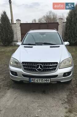 Позашляховик / Кросовер Mercedes-Benz M-Class 2006 в Дніпрі