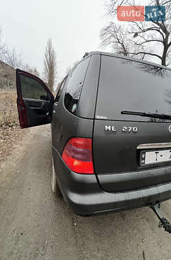 Внедорожник / Кроссовер Mercedes-Benz M-Class 2005 в 