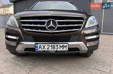 Внедорожник / Кроссовер Mercedes-Benz M-Class 2013 в 