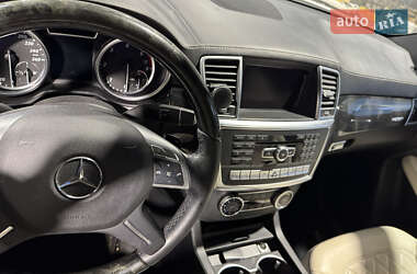 Внедорожник / Кроссовер Mercedes-Benz M-Class 2012 в Киеве