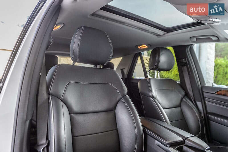 Внедорожник / Кроссовер Mercedes-Benz M-Class 2014 в Львове