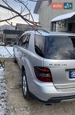 Внедорожник / Кроссовер Mercedes-Benz M-Class 2005 в 
