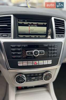 Внедорожник / Кроссовер Mercedes-Benz M-Class 2013 в 