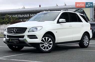 Внедорожник / Кроссовер Mercedes-Benz M-Class 2012 в Киеве