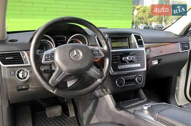 Внедорожник / Кроссовер Mercedes-Benz M-Class 2012 в Киеве