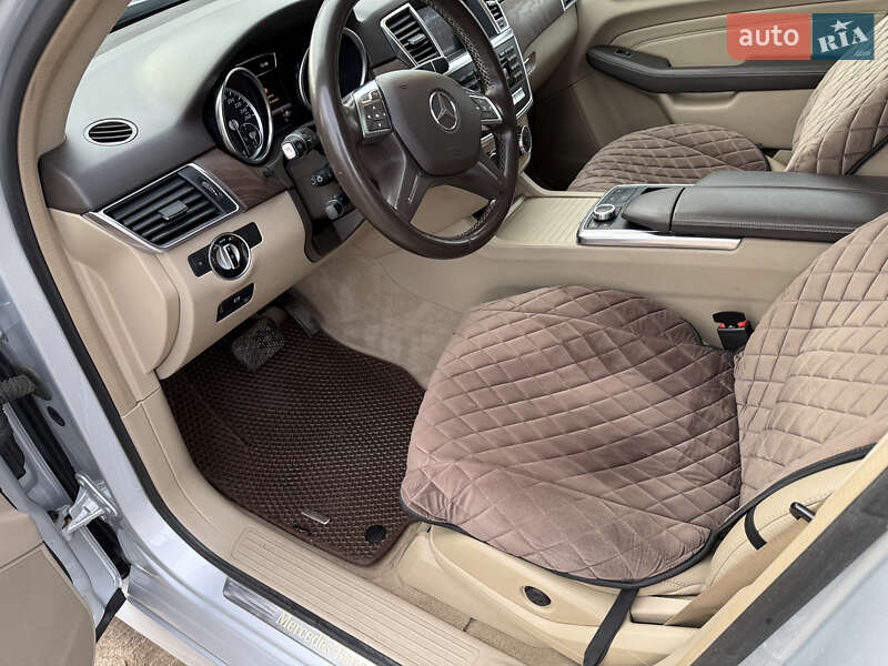 Позашляховик / Кросовер Mercedes-Benz M-Class 2013 в Києві