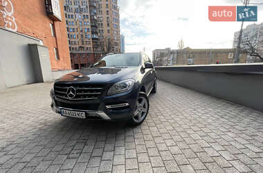Внедорожник / Кроссовер Mercedes-Benz M-Class 2012 в 