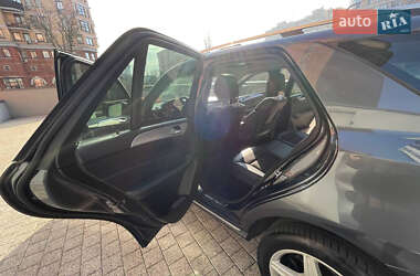 Внедорожник / Кроссовер Mercedes-Benz M-Class 2012 в 